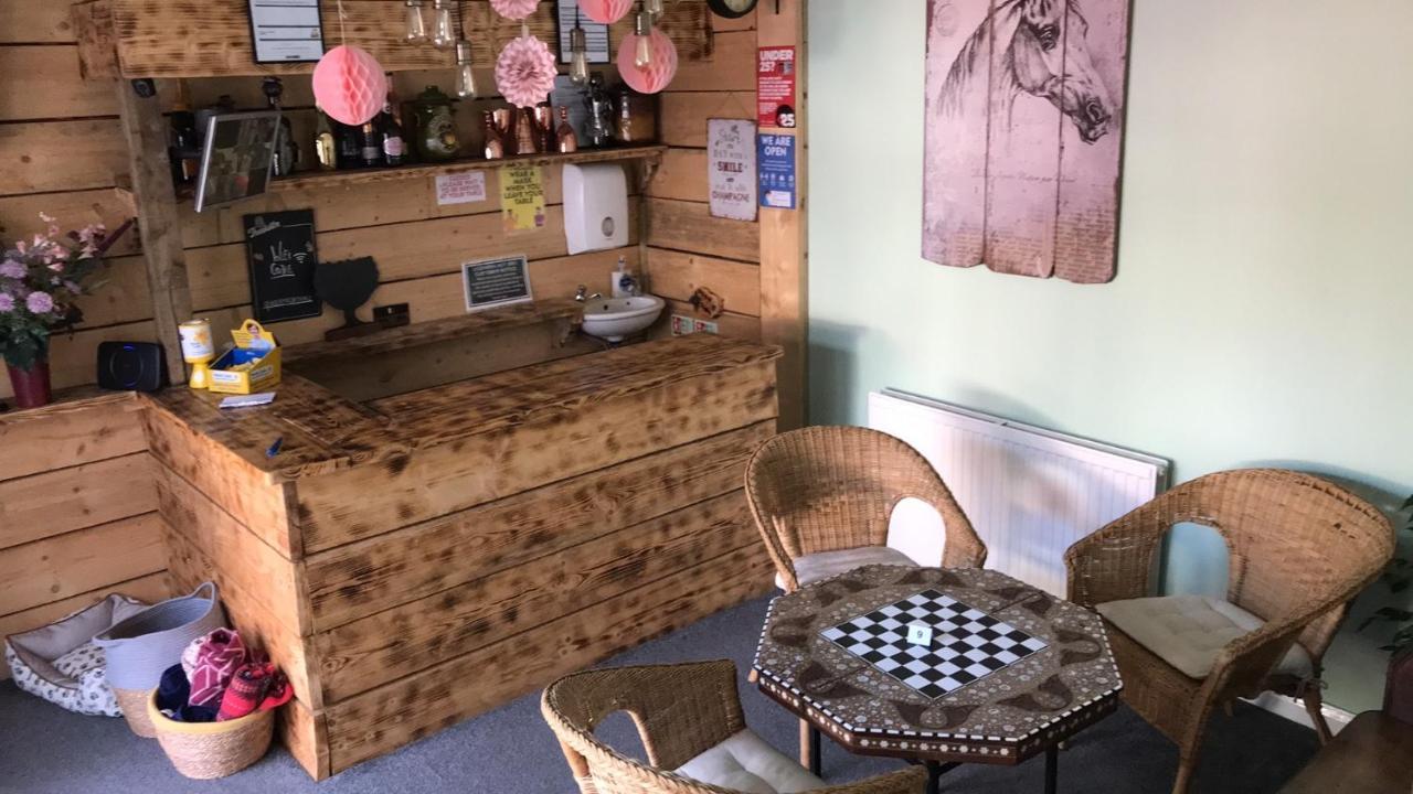 The Hawthornes Licensed Guest House Knottingly Eksteriør bilde